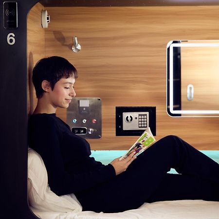 Capsule Hotel Montréal Dış mekan fotoğraf