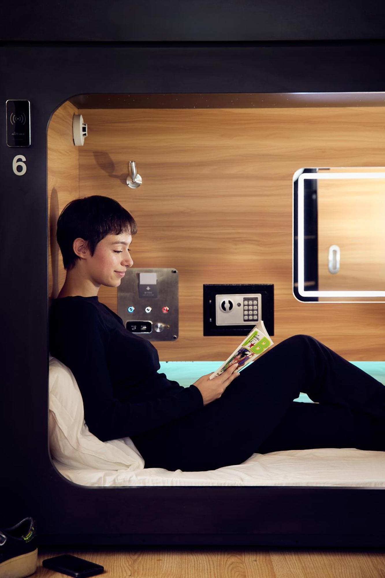 Capsule Hotel Montréal Dış mekan fotoğraf